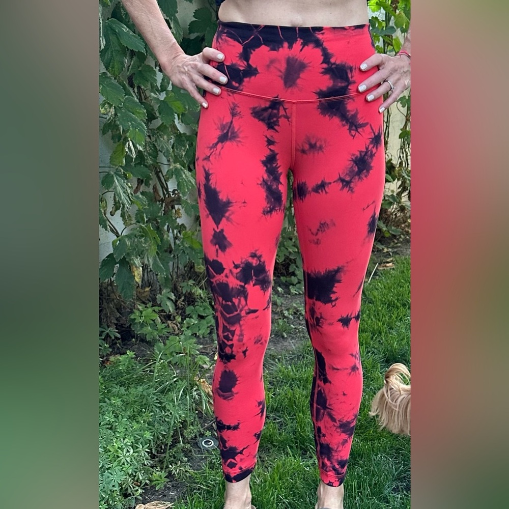 Lululemon leggings
Size 6
Always washed in delicate and air dried
Full length